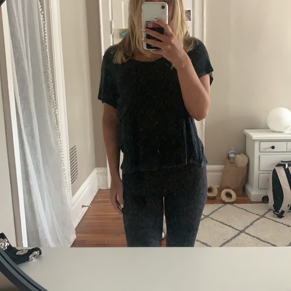 Pacsun slouchy tshirt - Picture 2 of 3